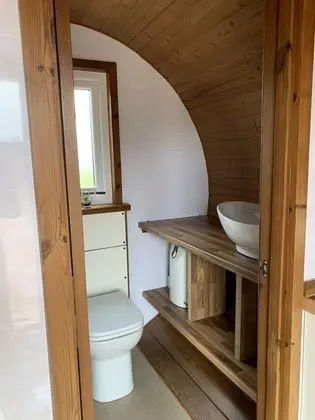 Acdc Glamping, Campervan , Caravan and Tent Resort - Banyo Tipleri