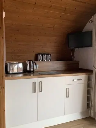 Acdc Glamping, Campervan , Caravan and Tent Resort - Oda
