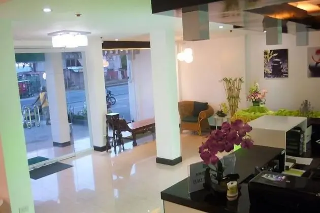 Ace Francis Hotel - Lobi