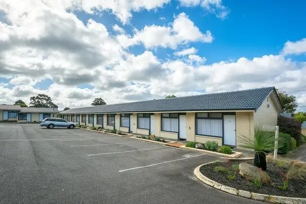 Ace Motor Inn