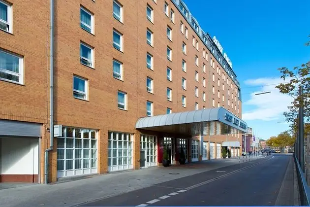 ACHAT Hotel Karlsruhe City - Dış Mekan