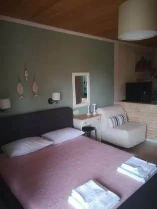 Achillion b&b