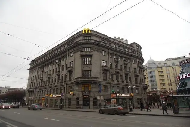 Acme Petrogradskaya