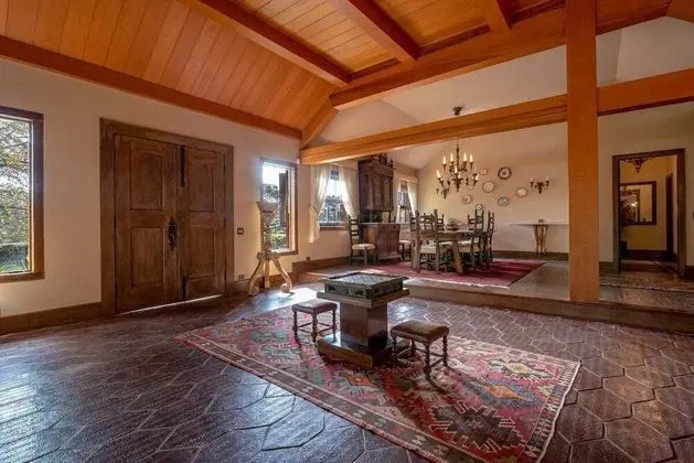 Aconchegante Mansão em Campos do Jordão - Yerinde Yemek