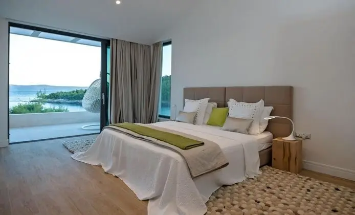 Villa Acoona cfh in Selca - Oda