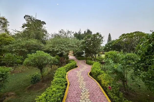 ACORN HIDEAWAY RESORT & SPA, Corbett - Dış Mekan