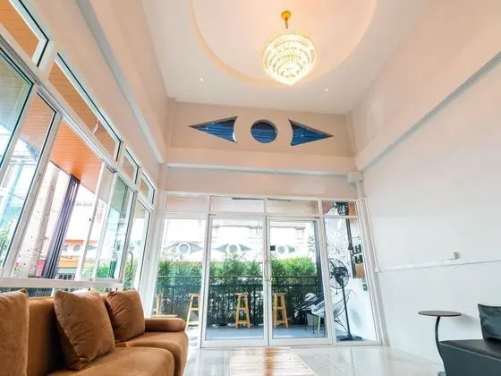 Acozyposhtel - Lobi