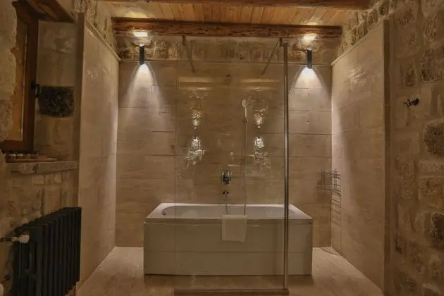 Acropolis Cave Suite - Spa