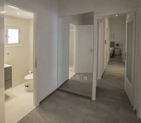 Acropolis View Penthouse Apartment by GHH - Lobi
