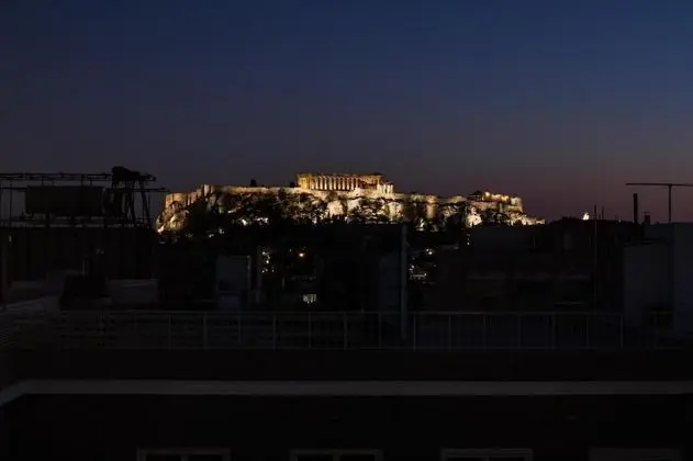 Acropolis view sky suite