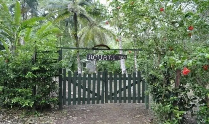 Acuali Eco Hostal - Dış Mekan
