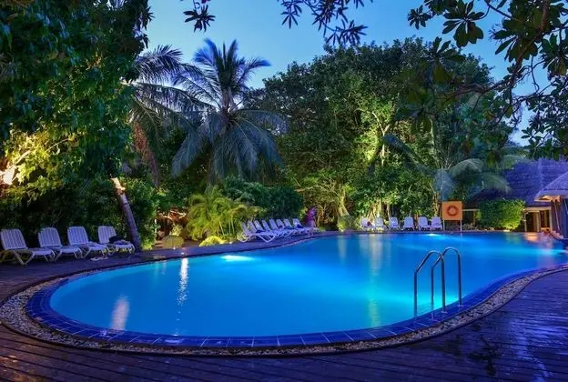 Adaaran Select Hudhuran Fushi - All inclusive - Havuz