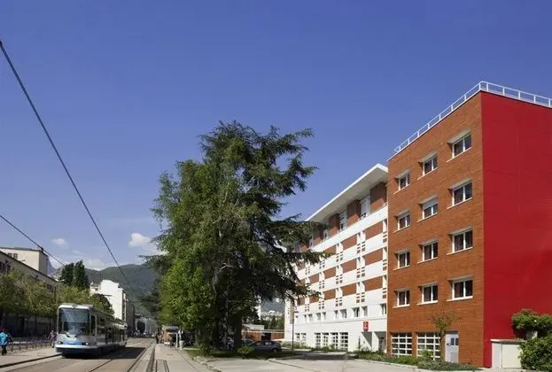 Adagio Grenoble Berthelot