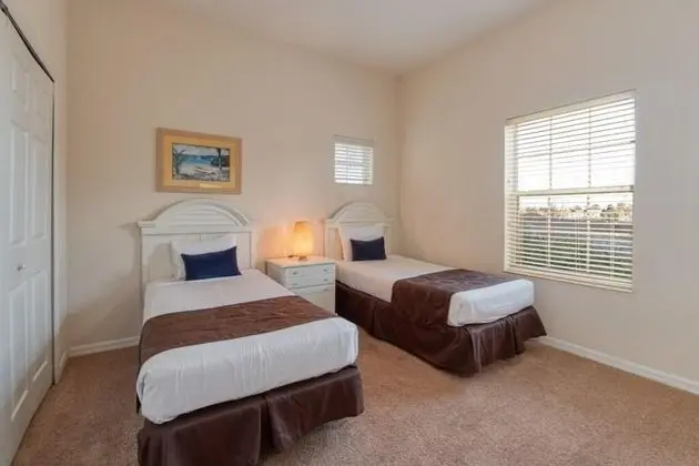 Adalberto's Bahama Bay Condo - Oda