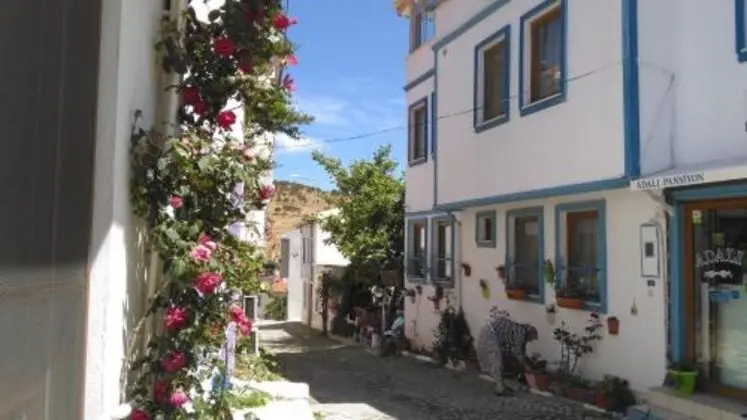 Adalı Guest House