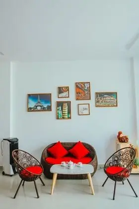 Adam's House - Lobi