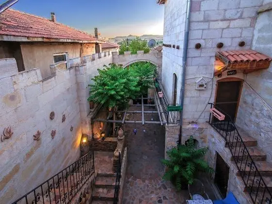 Adanos Konuk Evi