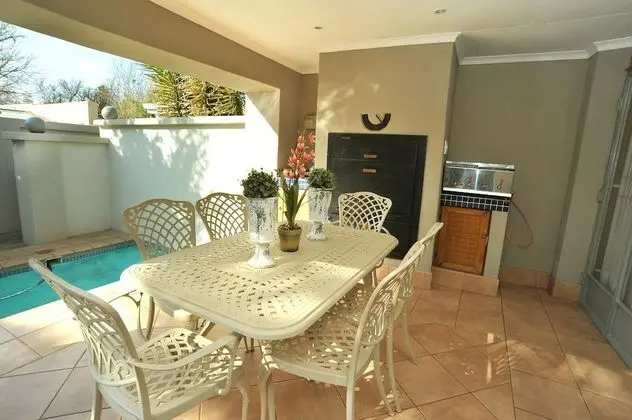 Adato Guesthouse - Havuz