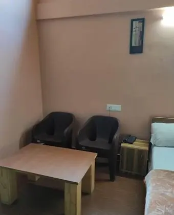 ADB Rooms Hotel Devine Point, Shimla - İç Mekan