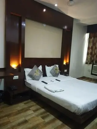 ADB Rooms Glance Inn Laxmi Nagar - Öne Çıkan Resim