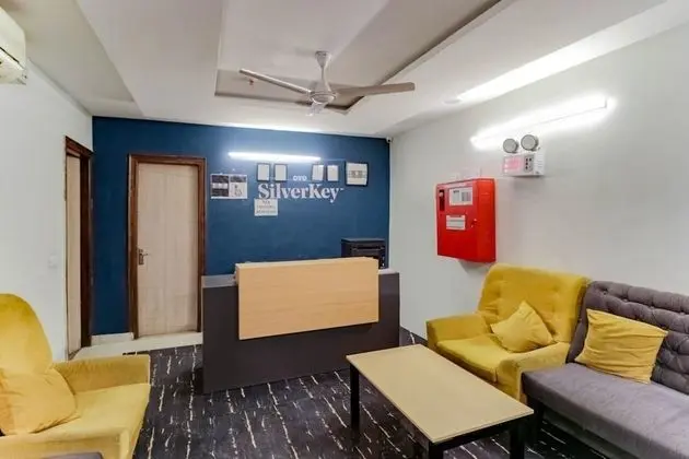 ADB Rooms Hotel Nazeer