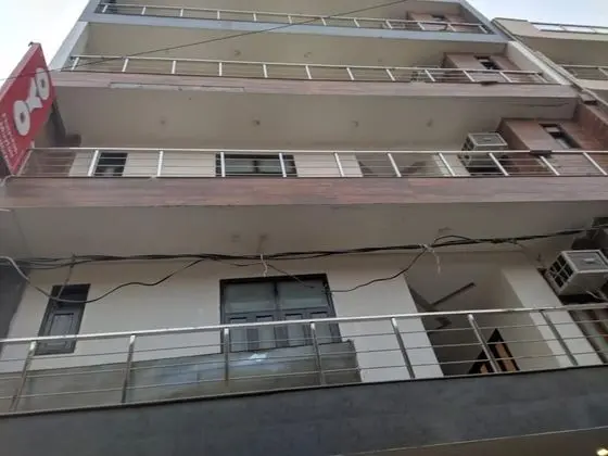 ADB Rooms Hotel Toravio - Dış Mekan
