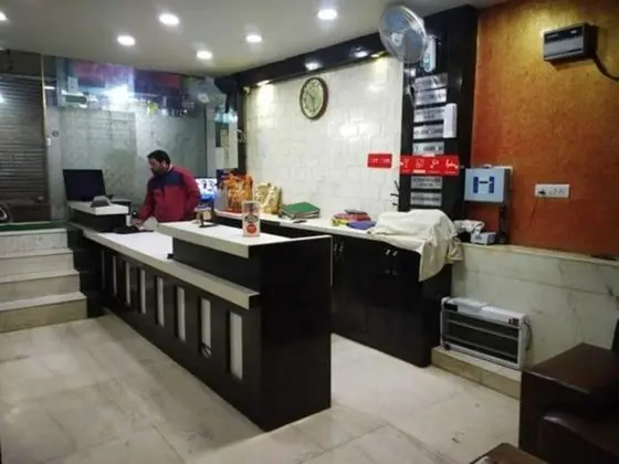 ADB Rooms Hotel You & Me - Lobi