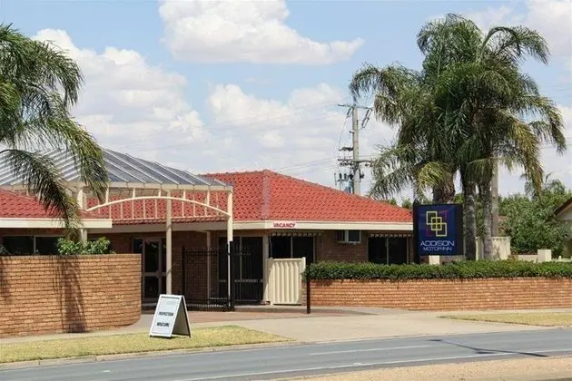 Addison Motor Inn