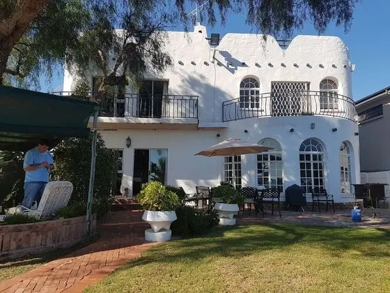 Addo Riverside Villa