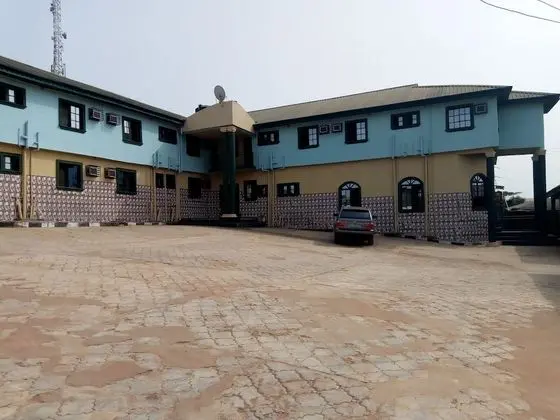 Adebayowa Hotel