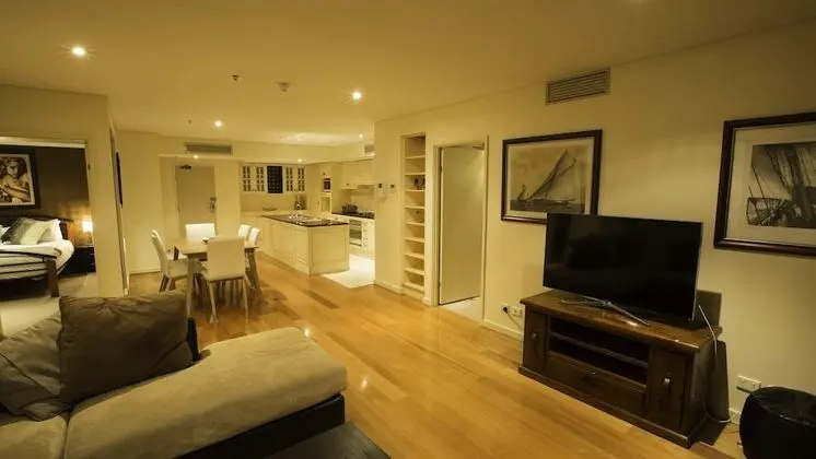 Adelaide North tce penthouse - Öne Çıkan Resim