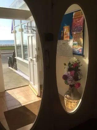 Adelphi Holiday Flats - Lobi
