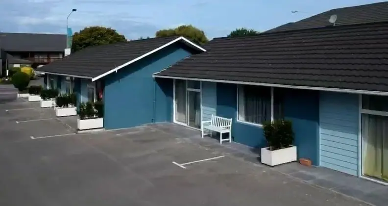 Adelphi Motel