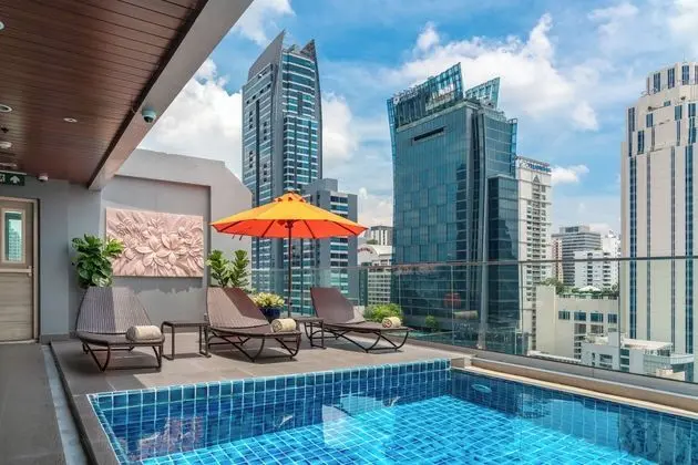 Adelphi Suites Bangkok - Havuz