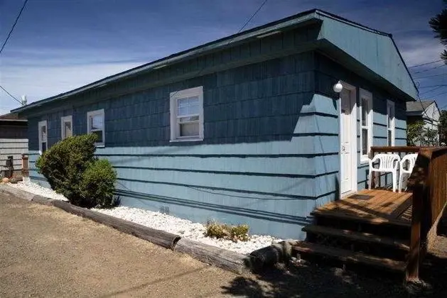 Aden Motel