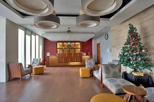 Adhi Jaya Sunset Hotel - CHSE Certified - Lobi