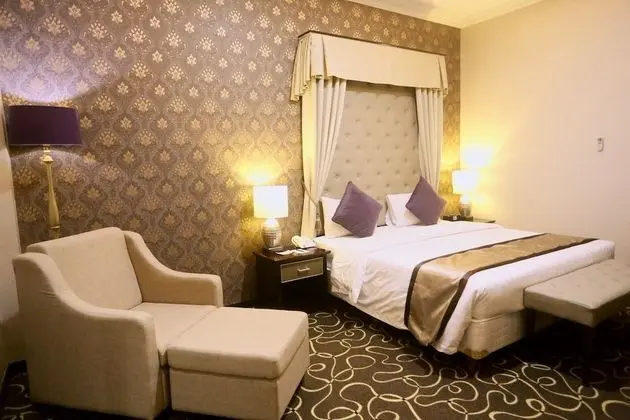 Adhiwangsa Hotel & Convention Hall - Oda