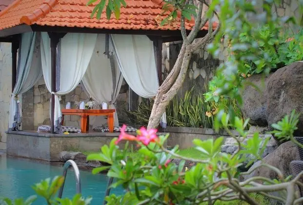 Adi Dharma Hotel Legian - CHSE Certified - Dış Mekan