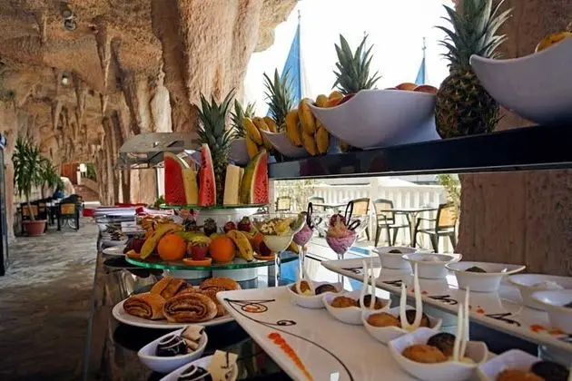 Adin Beach Hotel - 10