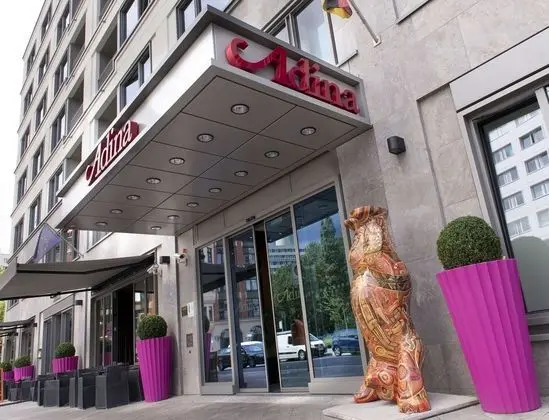Adina Apartment Hotel Berlin Hackescher Markt - Dış Mekan