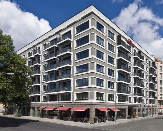 Adina Apartment Hotel Berlin Mitte - Genel