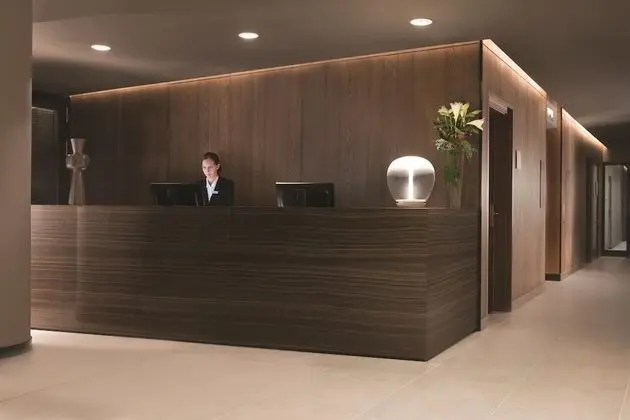 Adina Apartment Hotel Frankfurt Westend - Lobi