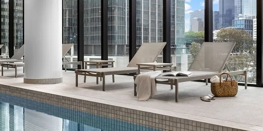 Adina Apartment Hotel Melbourne Southbank - Havuz