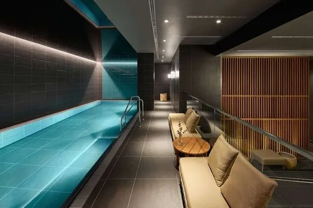 Adina Apartment Hotel Stuttgart - Havuz