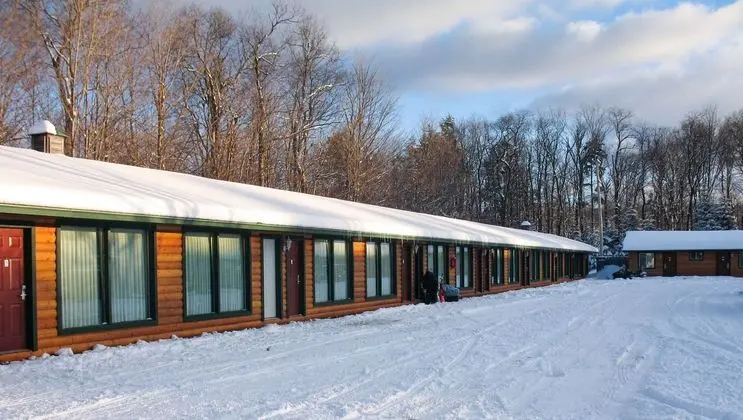 ADIRONDACK LODGE OLD FORGE