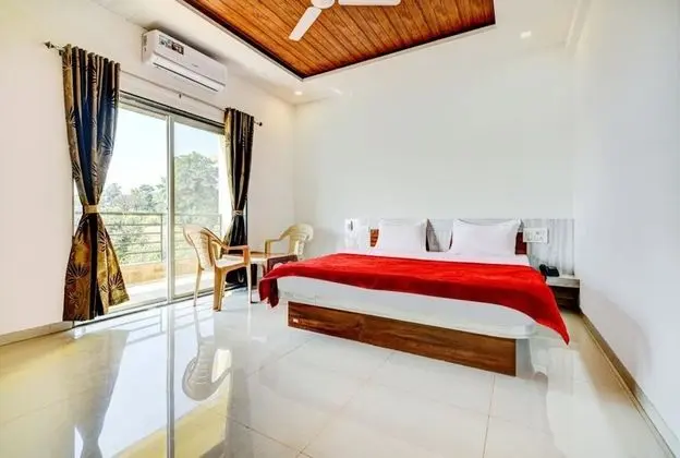 Aditya Hill View Inn