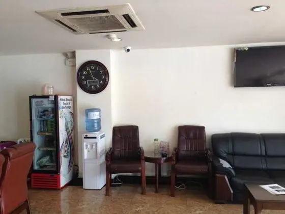Aditya Hotel