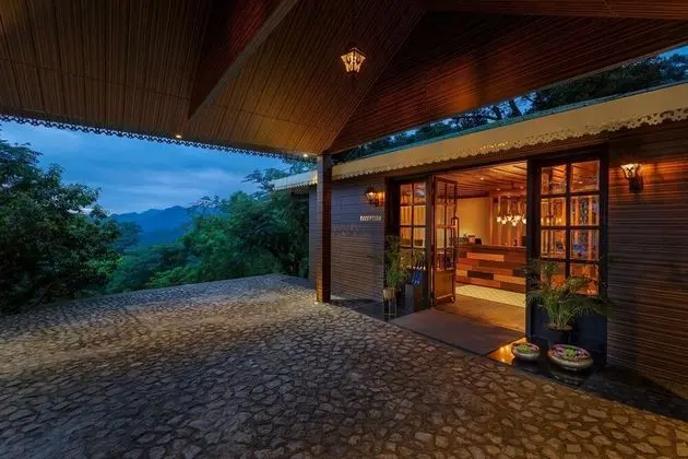 Adivaha Dharamshala by Leisure Hotels - Lobi
