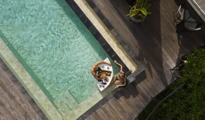 Adiwana Warnakali Resort - CHSE Certified - Havuz