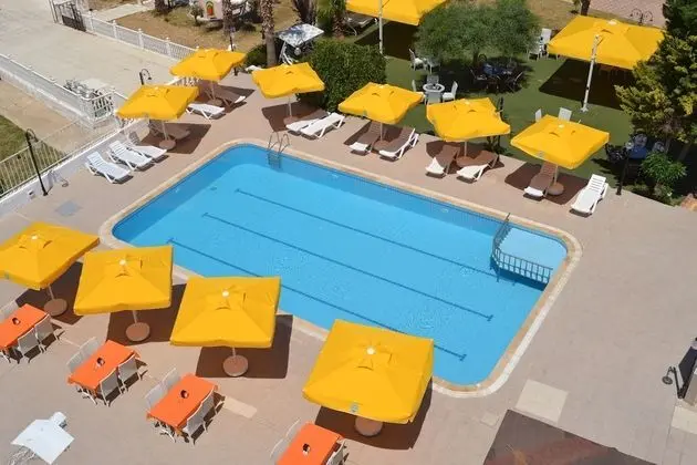 Admiral Hotel - Havuz